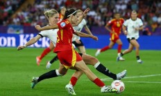 爱游戏网页版入口-包含女足精英对决：欧洲冠军vs南美铜球的词条