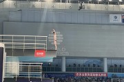 爱游戏中国官网-中国跳水队再次崭露头角，追逐奖牌的简单介绍