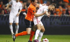 爱游戏体育官网-荷兰队在欧国联赛事中取得关键胜利，晋级决赛