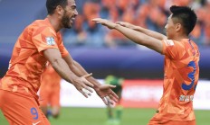 爱游戏在线登录-关于山东鲁能球员喜获进球，士气高昂的信息