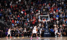 爱游戏网页版登录入口-球员展现爆发力，带领球队冲向冠军的简单介绍