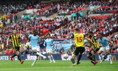 爱游戏入口-包含比利亚雷亚尔主场失利，连续败仗加重的词条