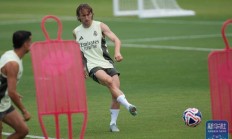 爱游戏网页版登录入口-皇马球员备战下一场重要比赛