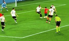 爱游戏app-关于德国与荷兰激烈对战，比分胶着的信息