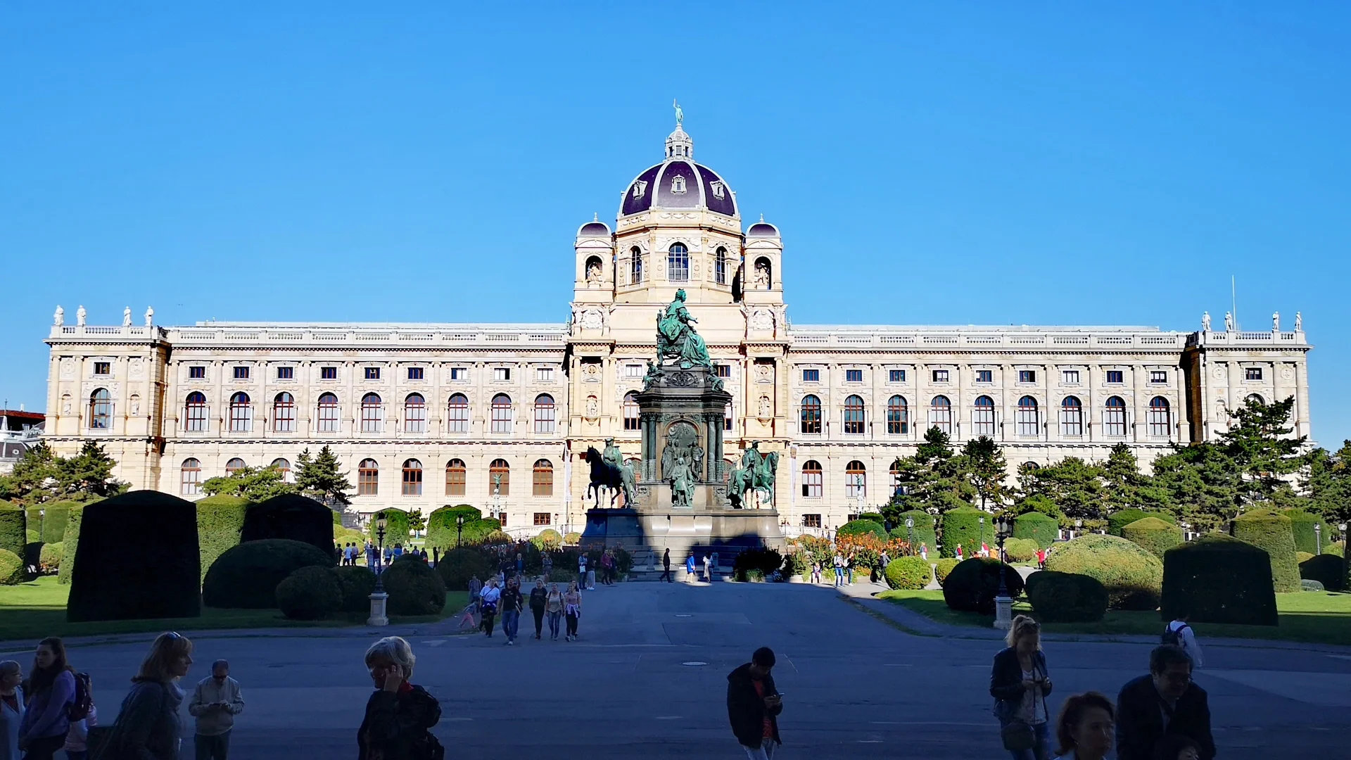 包含奥地利创造历史：史上首次晋级八强惊喜多多的词条