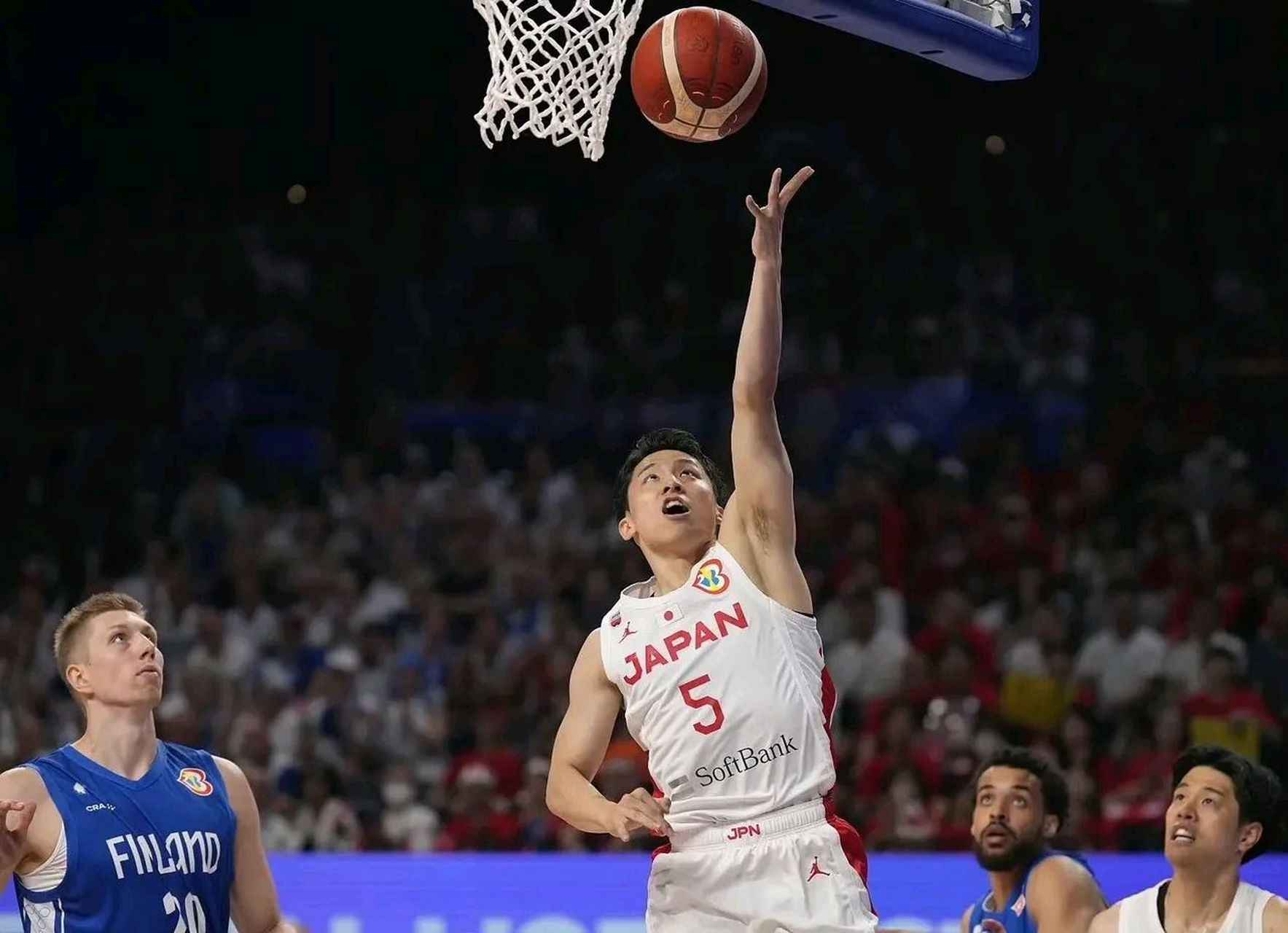 芬兰篮球联赛中一位老将展现出色状态 芬兰篮球联赛中一位老将展现出色状态