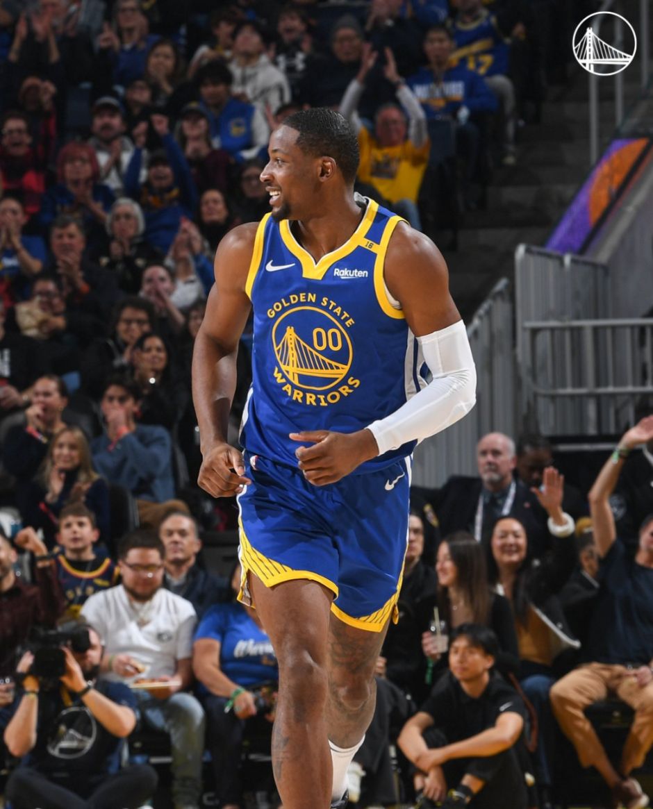 勇士遭到灰熊连败，库里串场发疯难救主的简单介绍