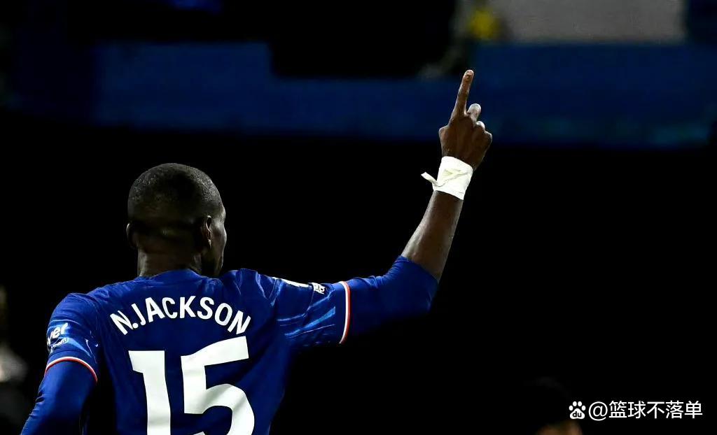 切尔西双线作战，蓝军力争登顶英超联赛