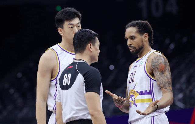 冠军宝座岌岌可危,名将们你迎接挑战了吗?的简单介绍 冠军宝座岌岌可危,名将们你迎接挑战了吗?的简单介绍