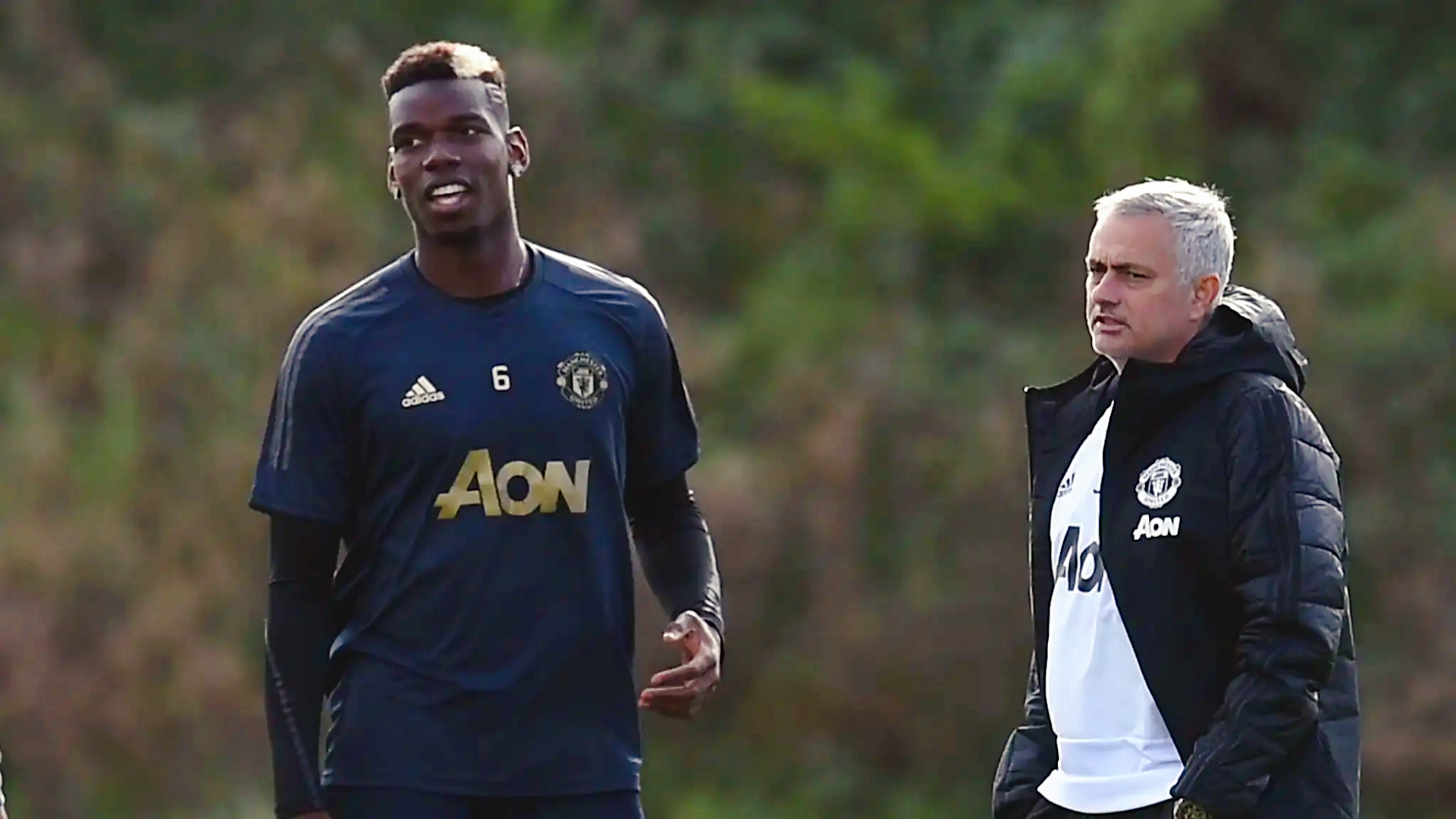 博格巴奉献梅开二度，曼联轻松制胜