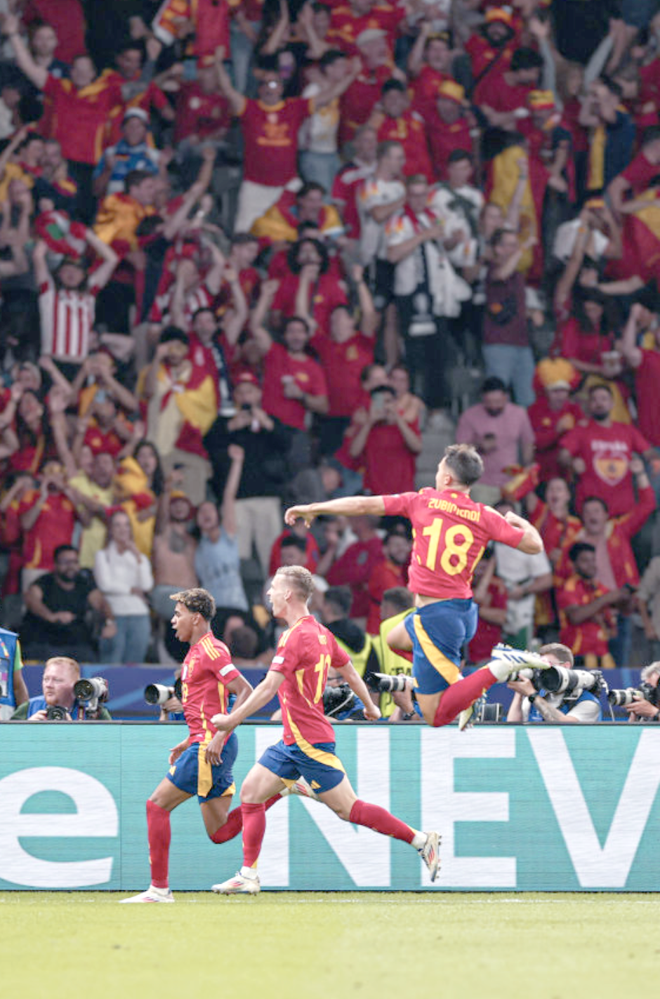 关于西班牙力克德国，欧洲足球联赛掀起火爆场面的信息