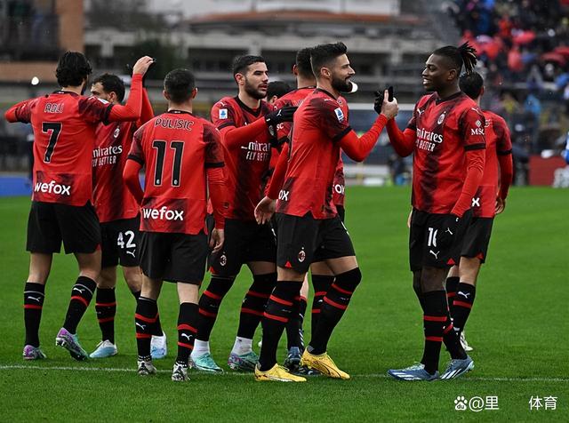 关于法兰克福主场完胜对手，登顶积分榜的信息