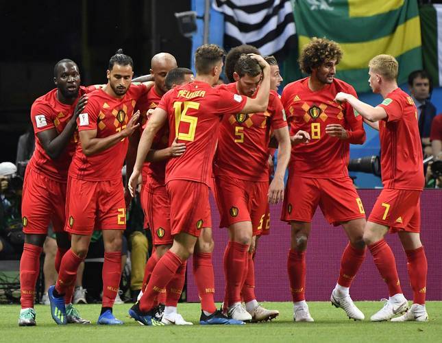 包含斯洛伐克对抗斯洛文尼亚，决战争夺三分的词条