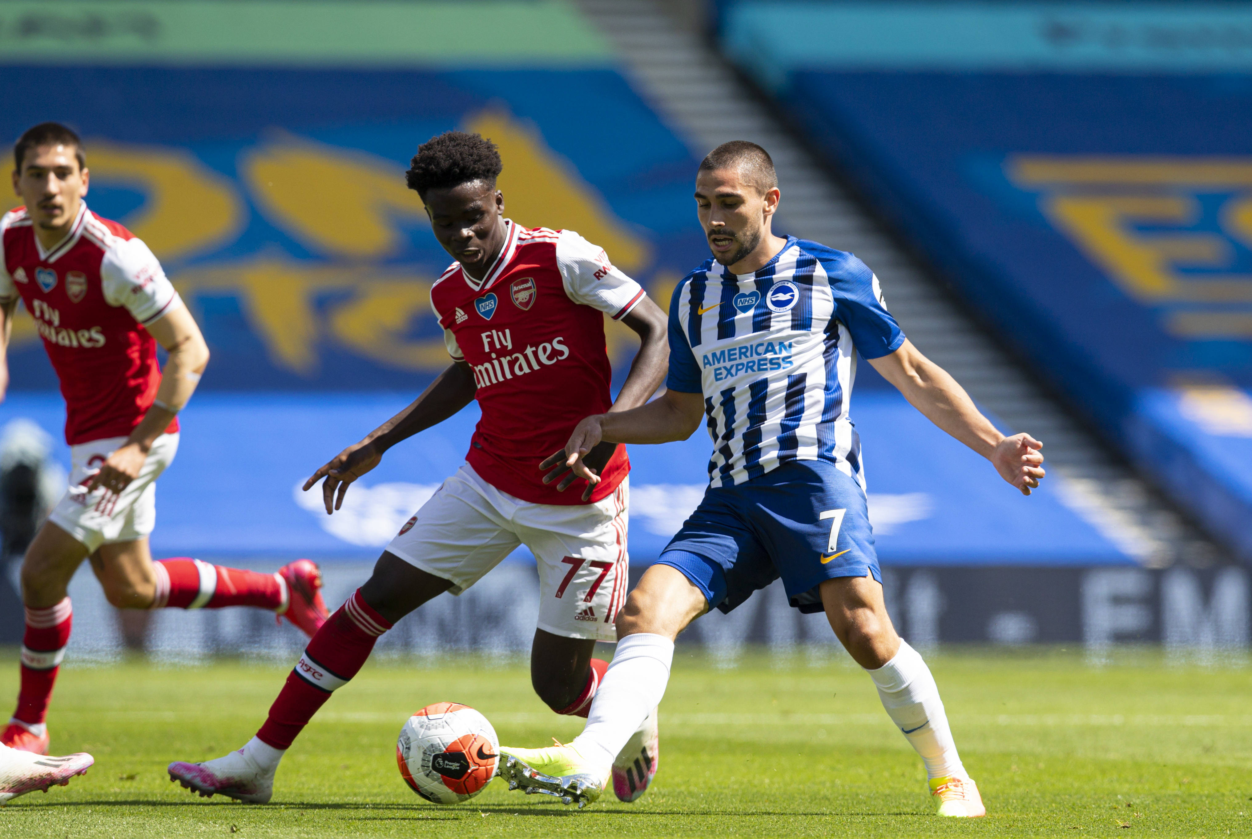 波尔图队在攻守兼备中获得关键胜利的简单介绍