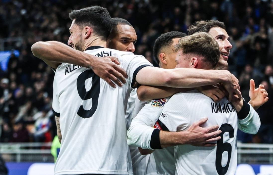 荷兰队在欧国联赛事中取得关键胜利，晋级决赛