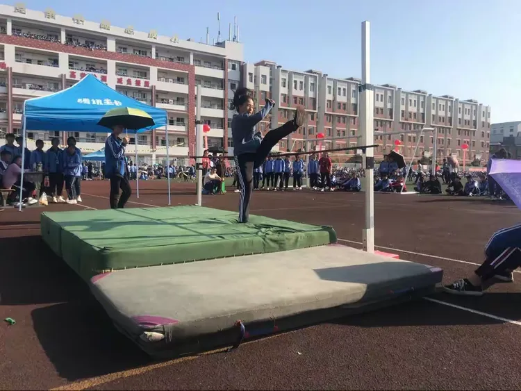 队员们为荣誉而战，力争一场胜利