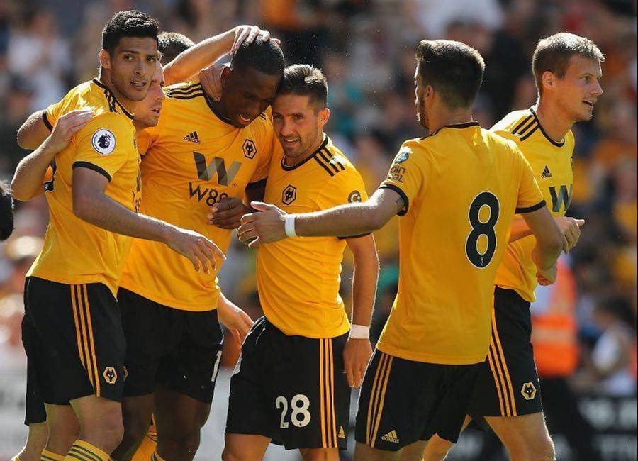 关于狼队主场保持不败，挺进联赛积分榜前十的信息