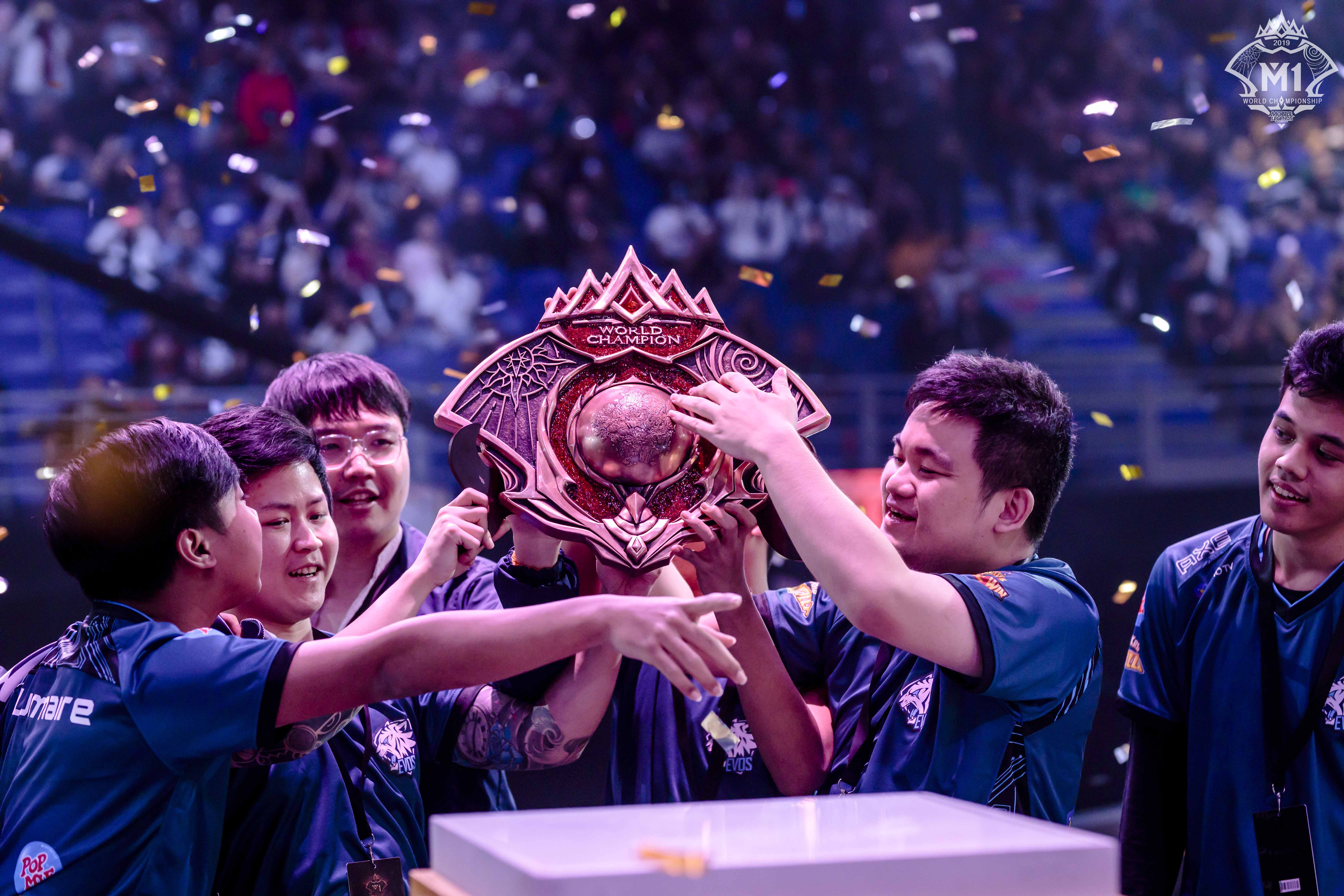 赛场充满悬念，精彩瞬间层出不穷