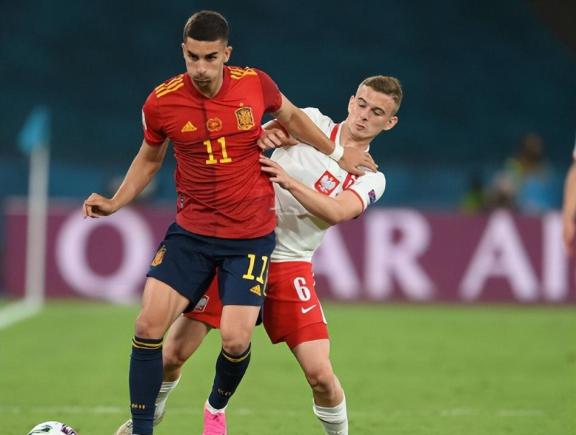 包含赫尔辛基队将迎战英格兰队，争取胜利的词条